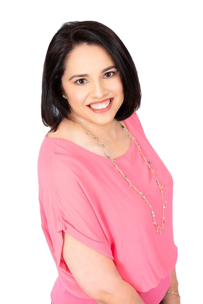 https://reginamendoza.com/wp-content/uploads/2019/03/Regina-About.png